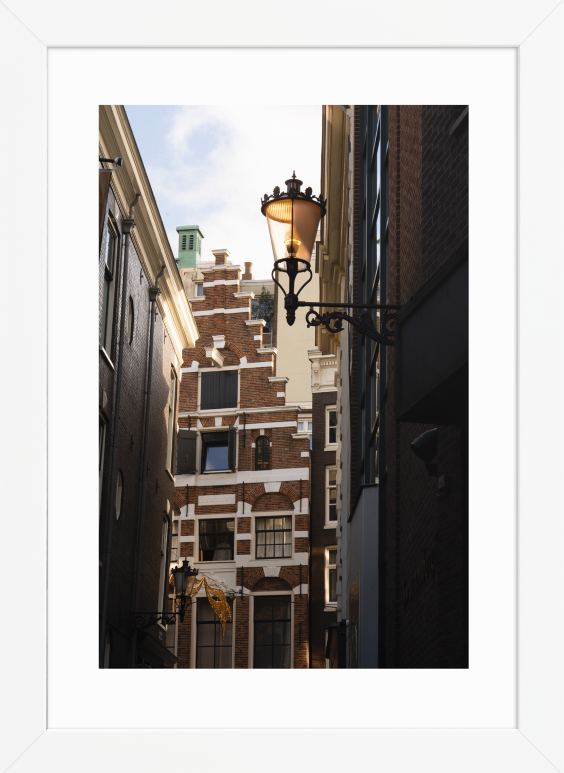 21x30 White Amsterdam Street View