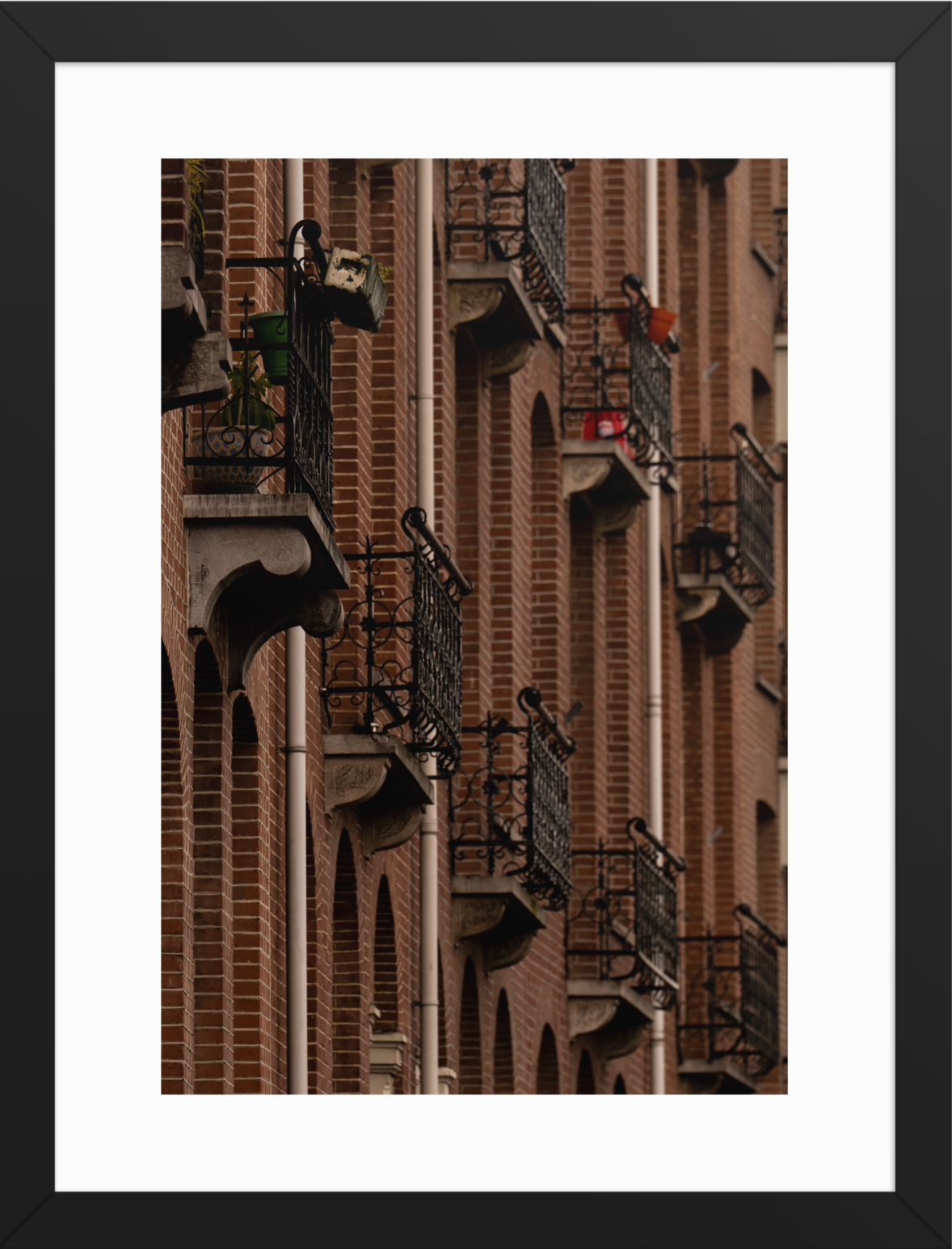 30x40_Black_Balconies