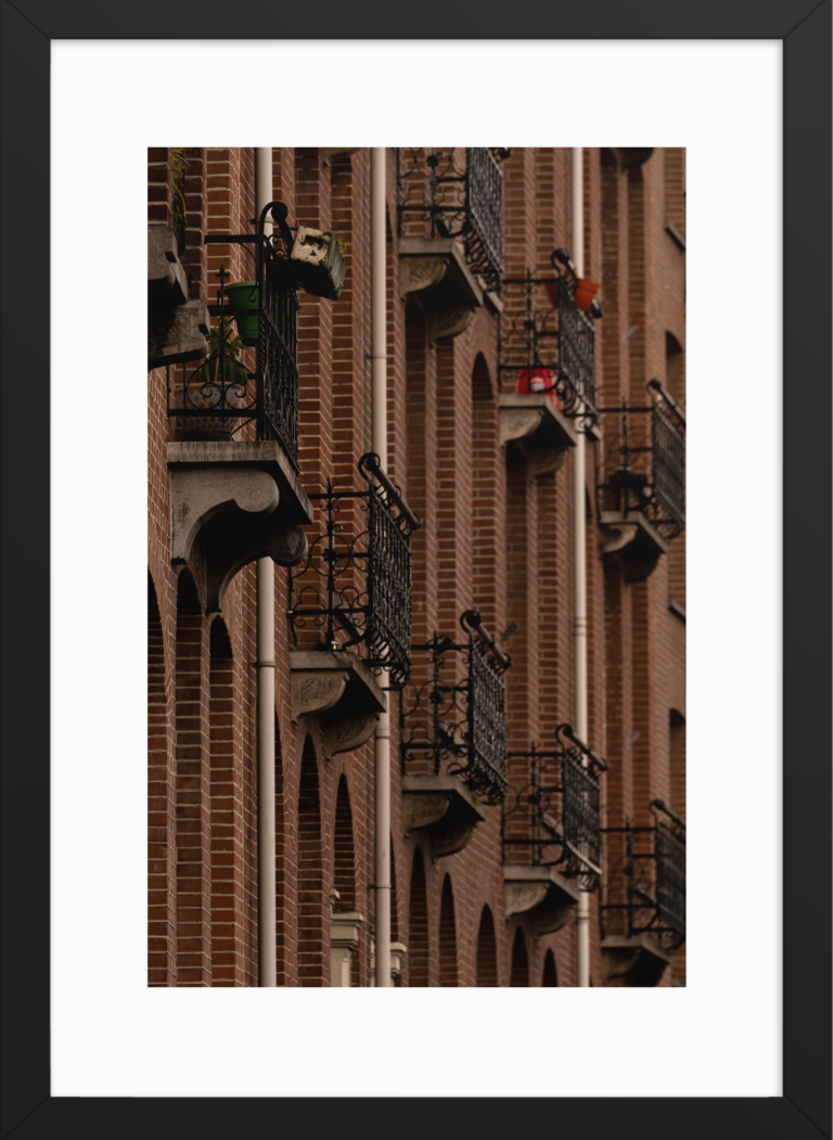 42x59.4 Black_Balconies