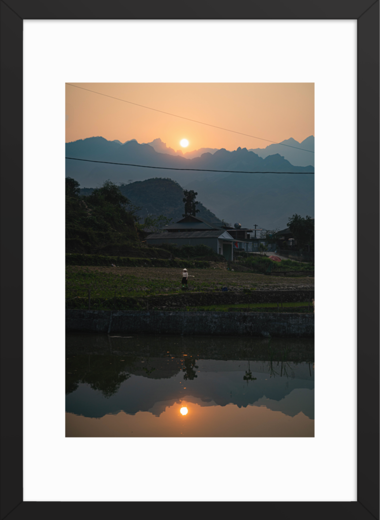 42x59.4 Black Serene_Reflection