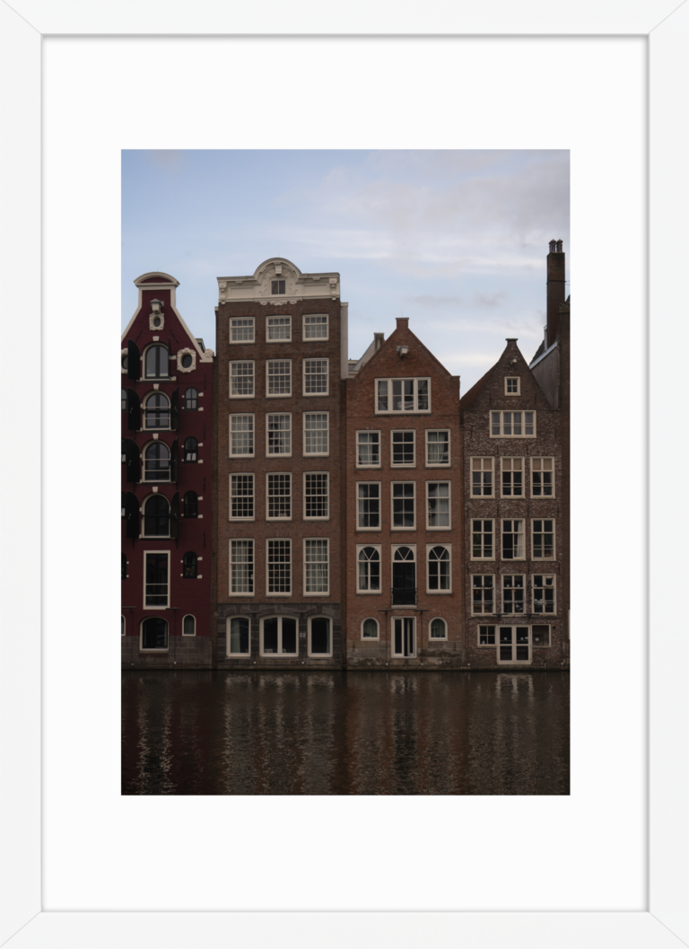 42x59.4_White_Damrak